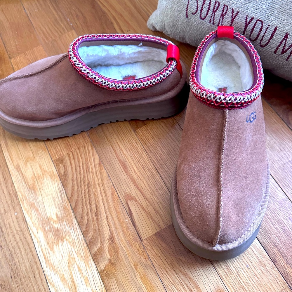 UGG Tazz Slippers